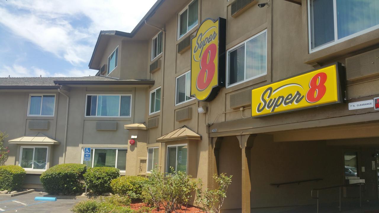 Hotel Super 8 By Wyndham Sacramento Carmichael Zewnętrze zdjęcie